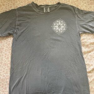 Comfort Colors Gray Compass Short Sleeve Tee